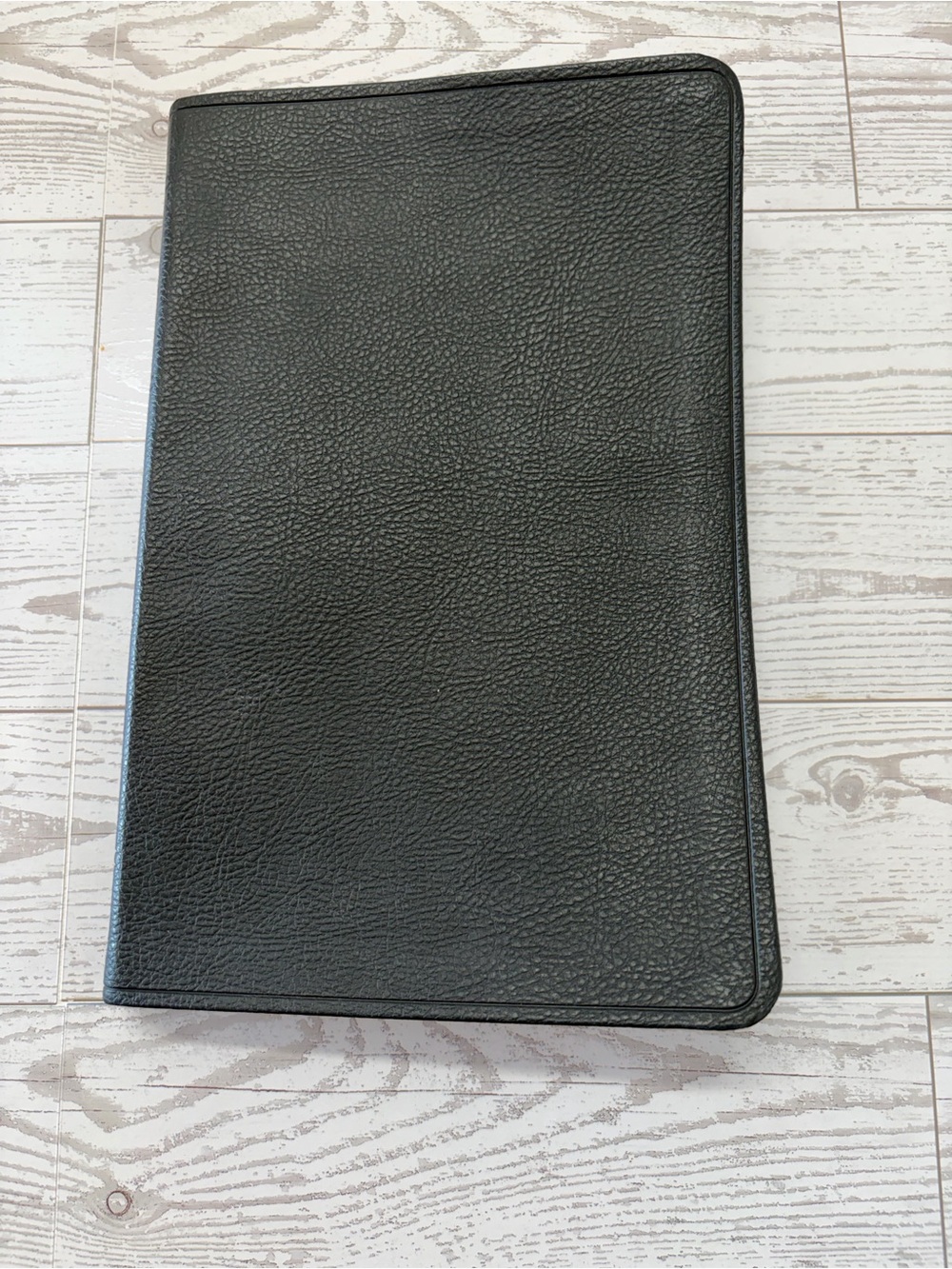 ESV Holy Bible Crossway Black English Standard Version 9” x 6”